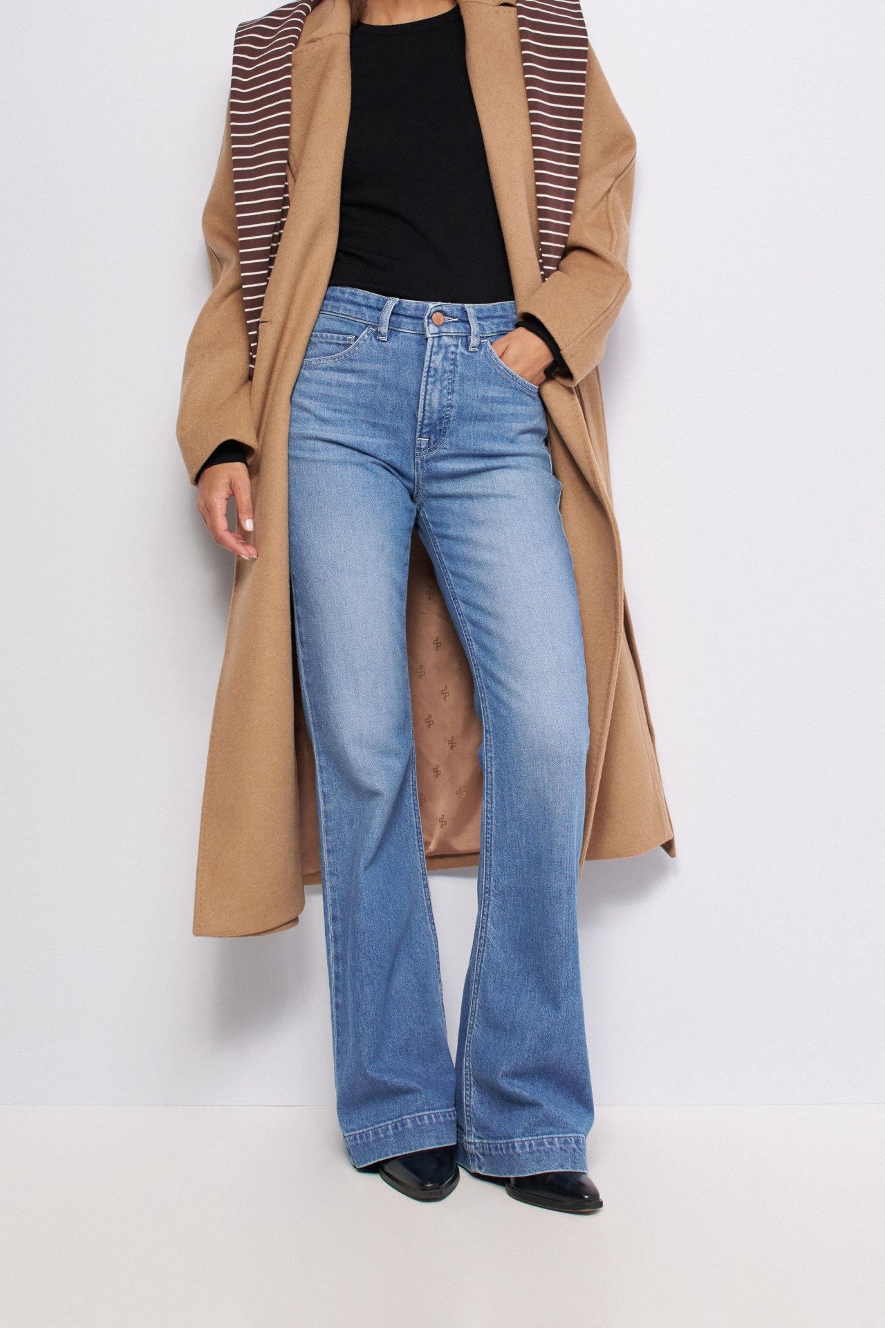 FAITH PUSH IN FLARE JEANS