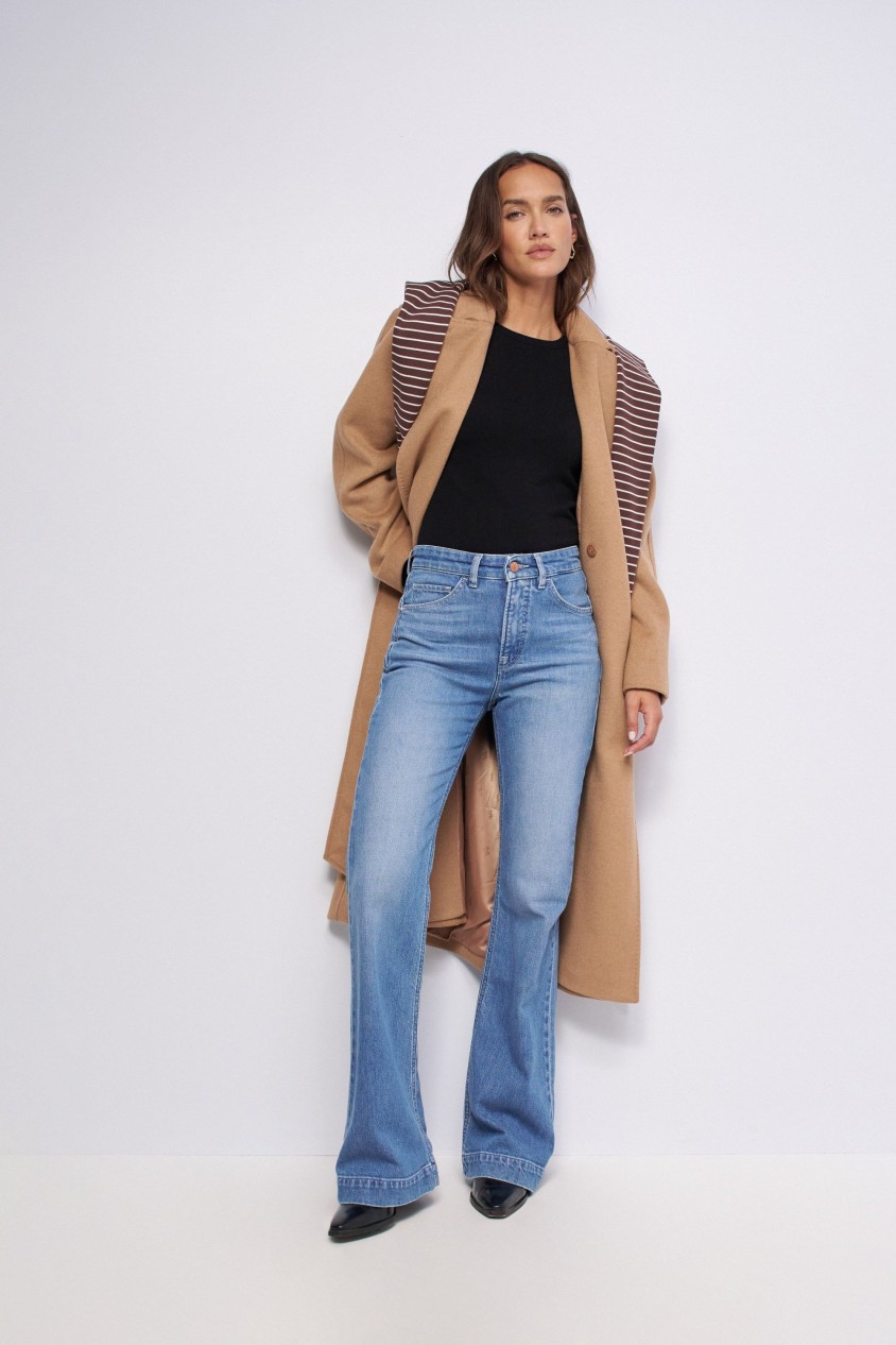 FAITH PUSH IN FLARE JEANS