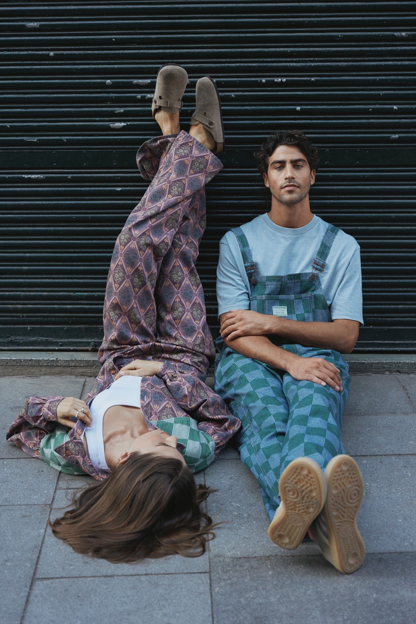 LATZHOSE MIT MUSTER FAVORITE PEOPLE X SALSA JEANS