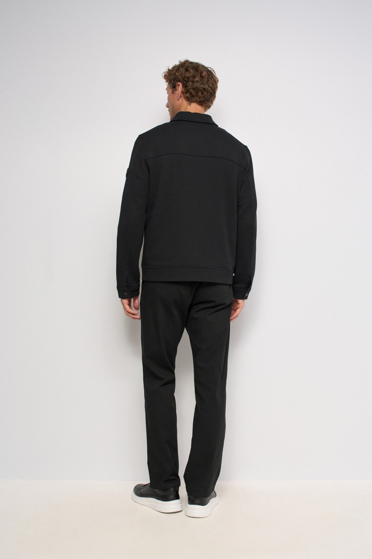 COAT KNITTED WITH CHEST POCKETS