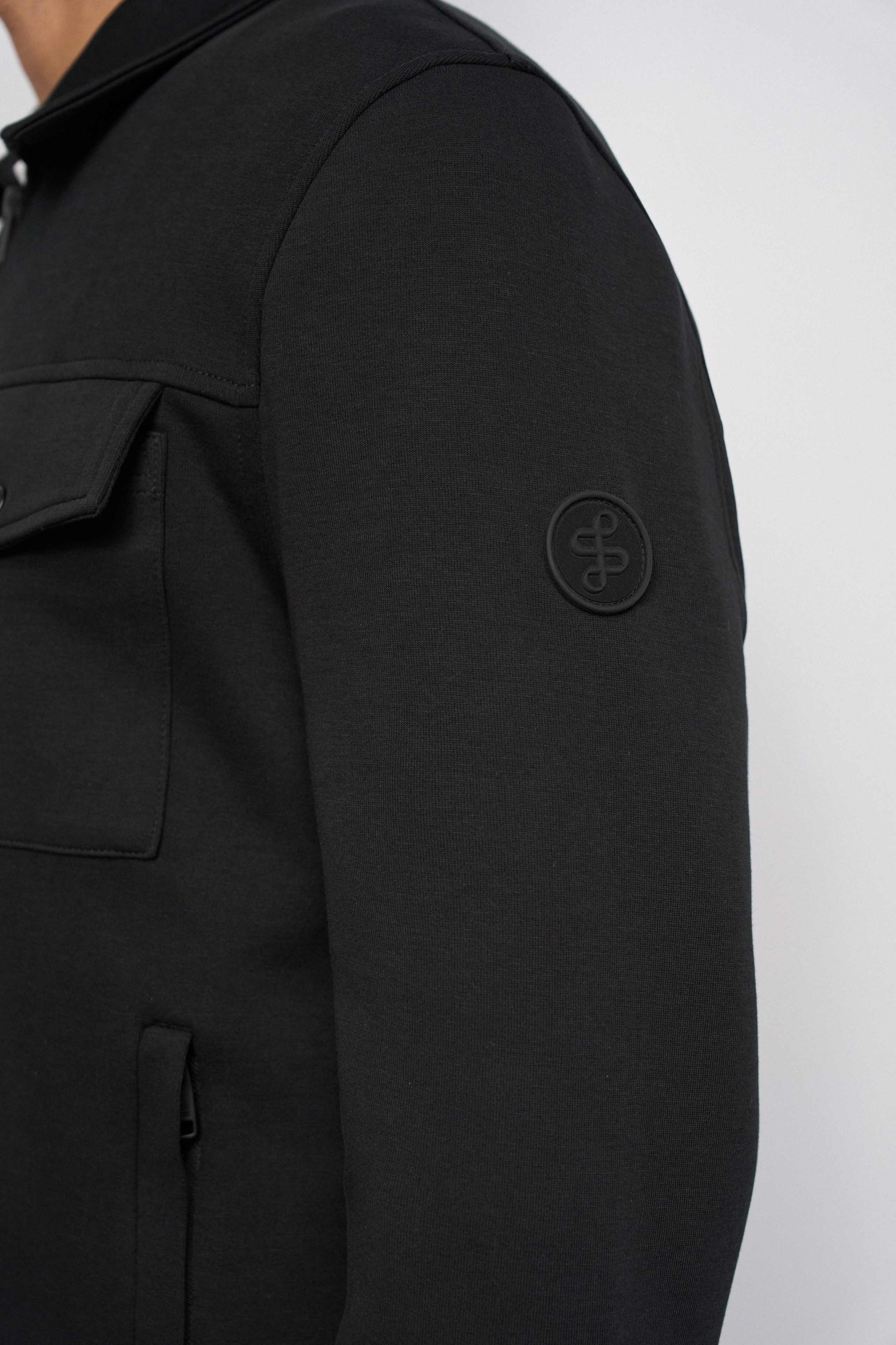 COAT KNITTED WITH CHEST POCKETS