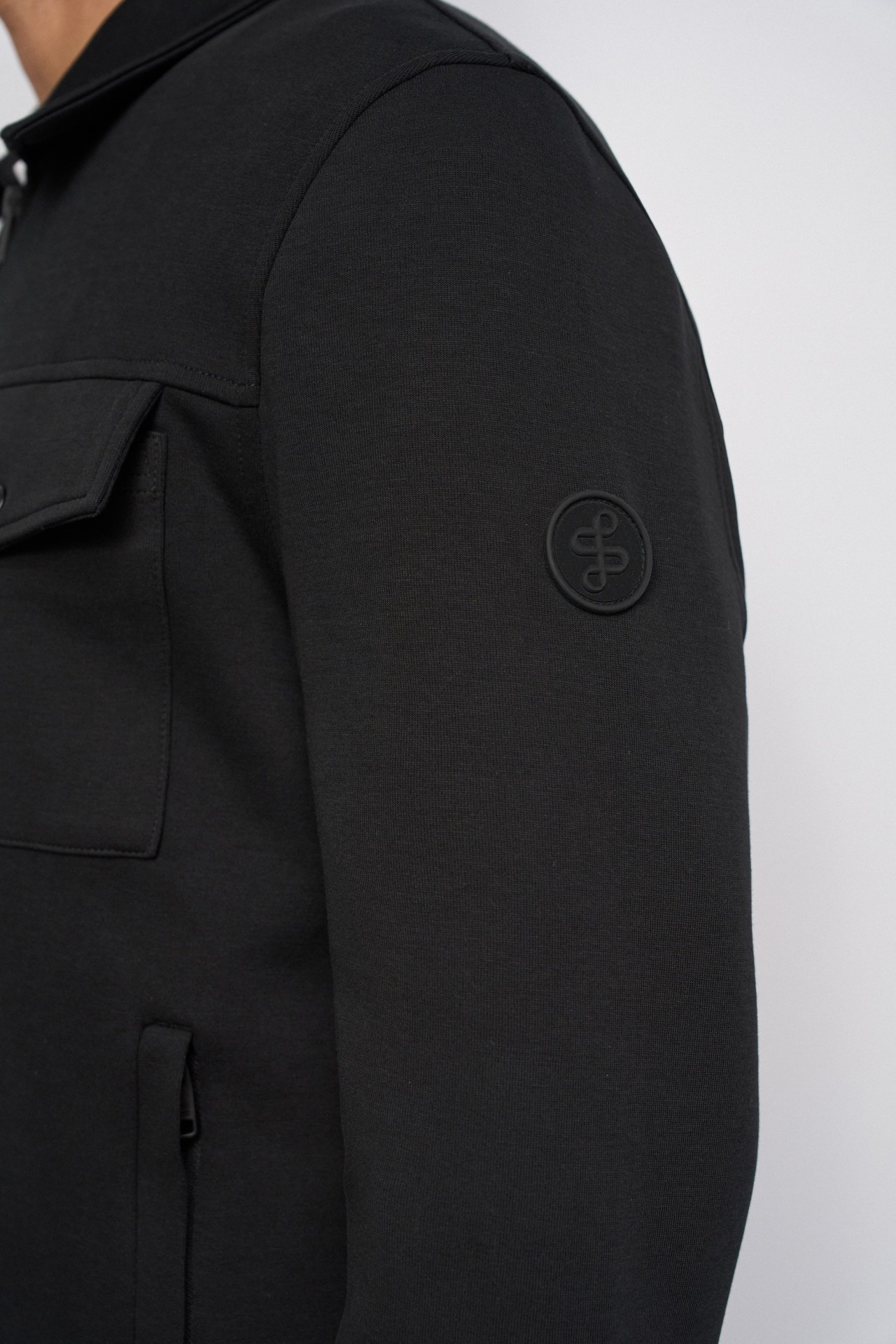 COAT KNITTED WITH CHEST POCKETS