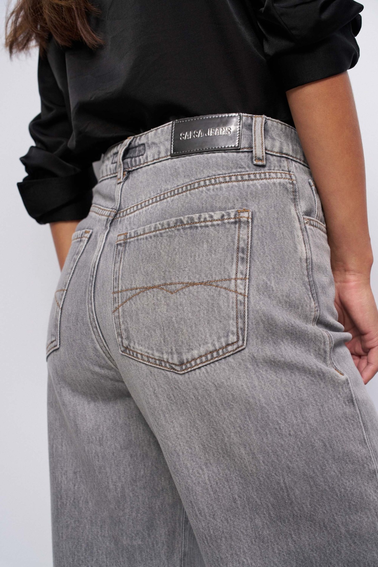 WIDE LEG JEANS