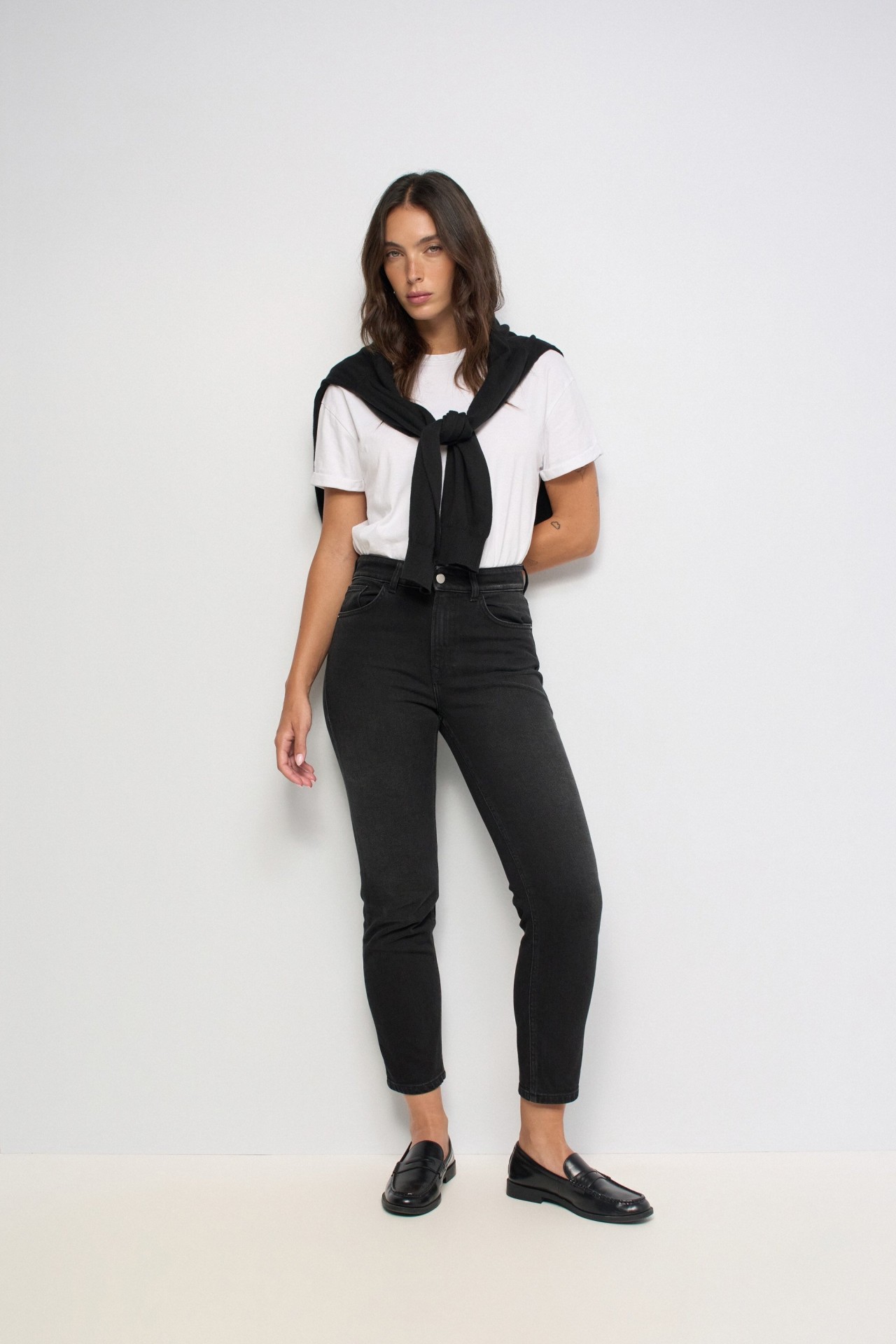 TRUE CROPPED SLIM JEANS