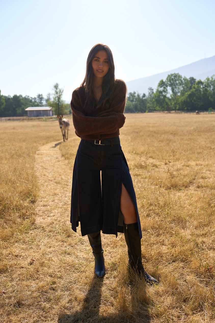 CROPPED WIDE CHINO TROUSERS WITH SLITS
