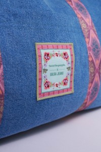SACO EM DENIM FAVORITE PEOPLE X SALSA JEANS