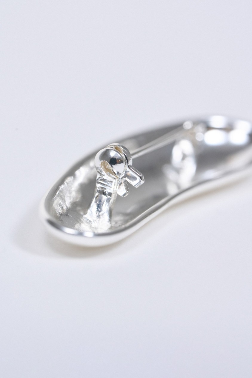 ASYMMETRISCHE BROCHE