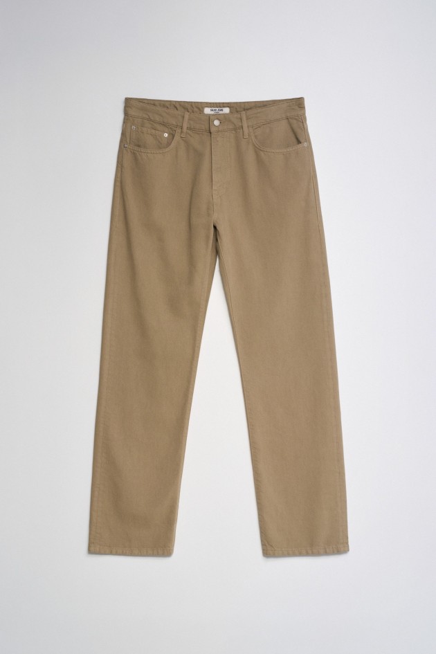 STRAIGHT FIT JEANS