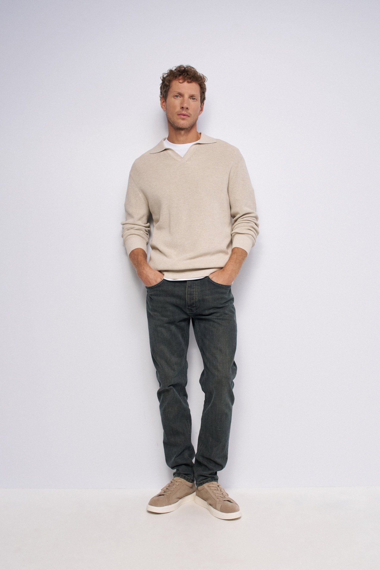 SLIM FIT JEANS