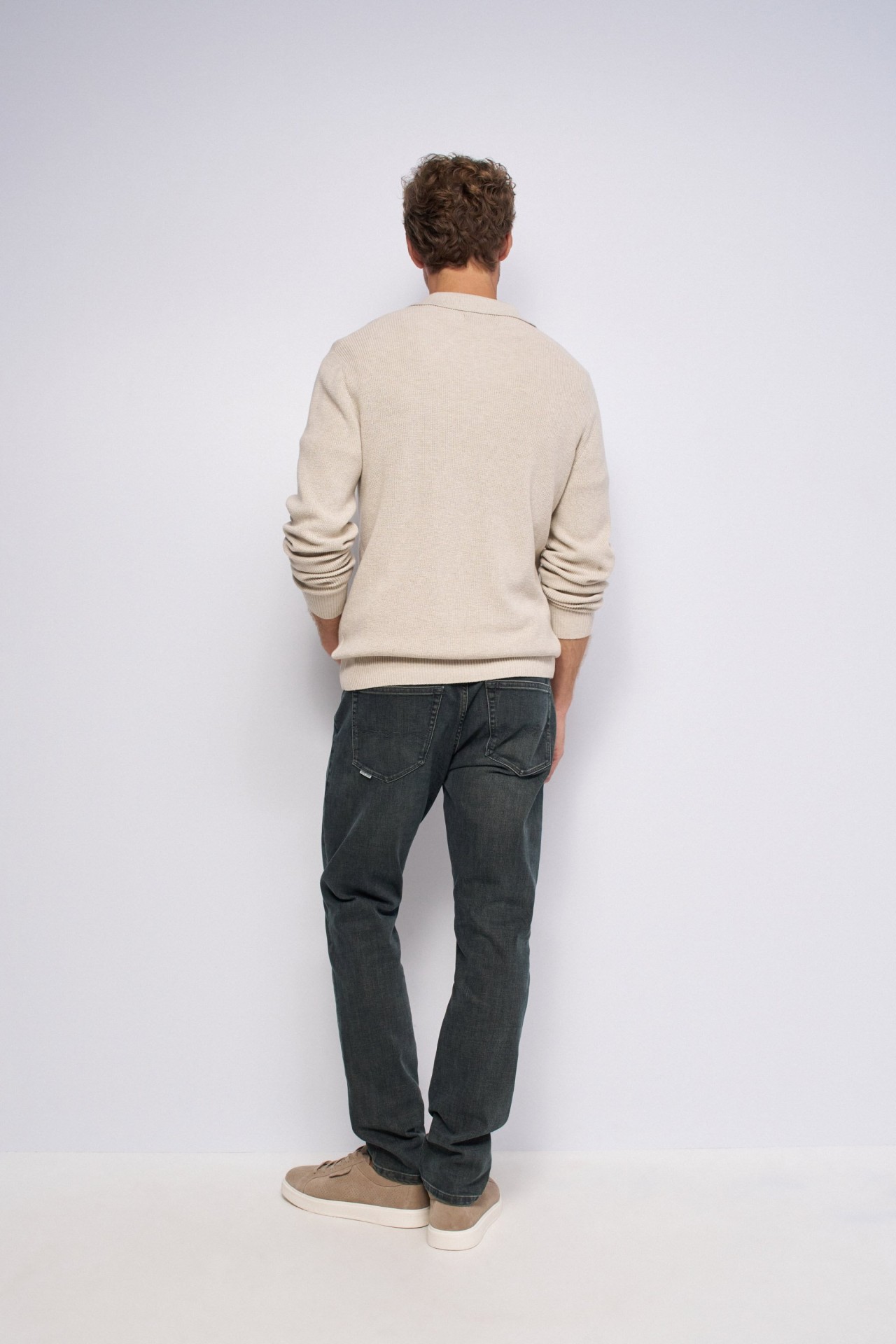 SLIM FIT JEANS