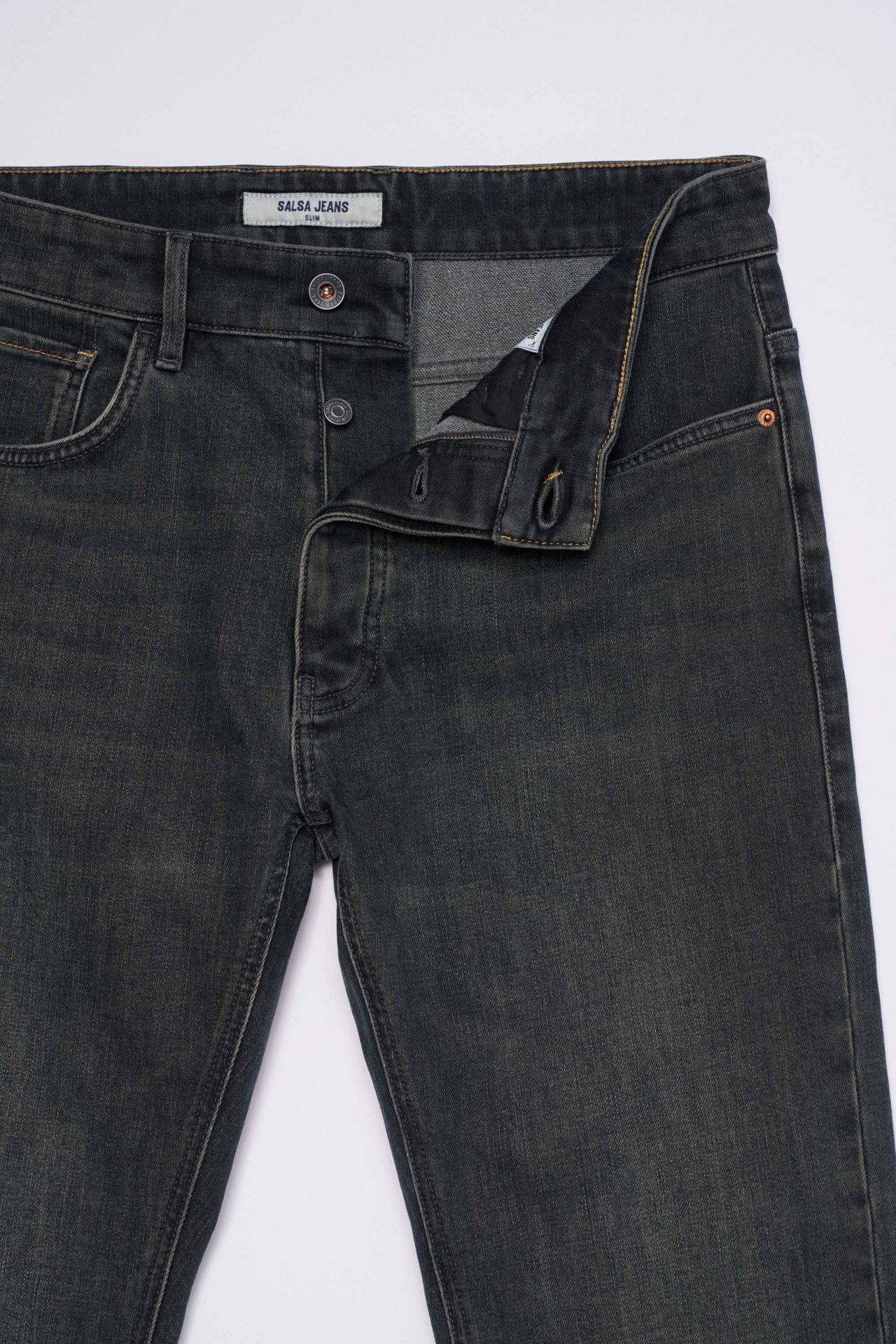 SLIM FIT JEANS