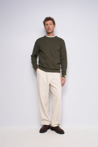 STRUKTURIERTER STRICKPULLOVER