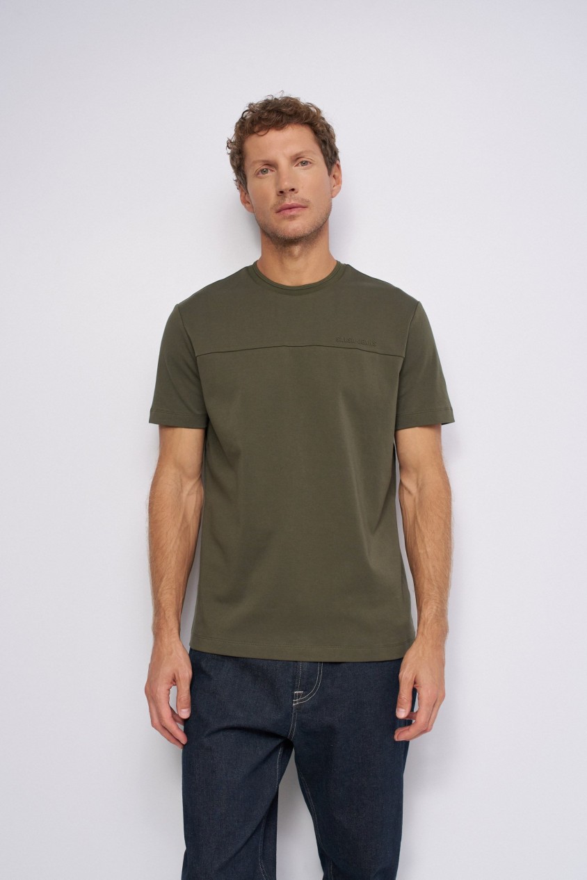 T-SHIRT COM BRANDING
