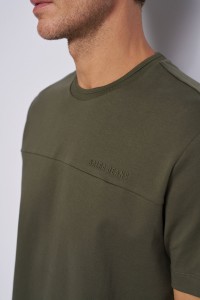 T-SHIRT COM BRANDING