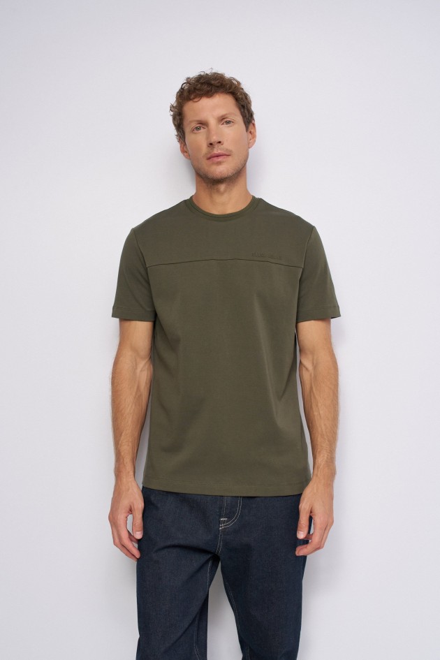 T-SHIRT WITH BRANDING