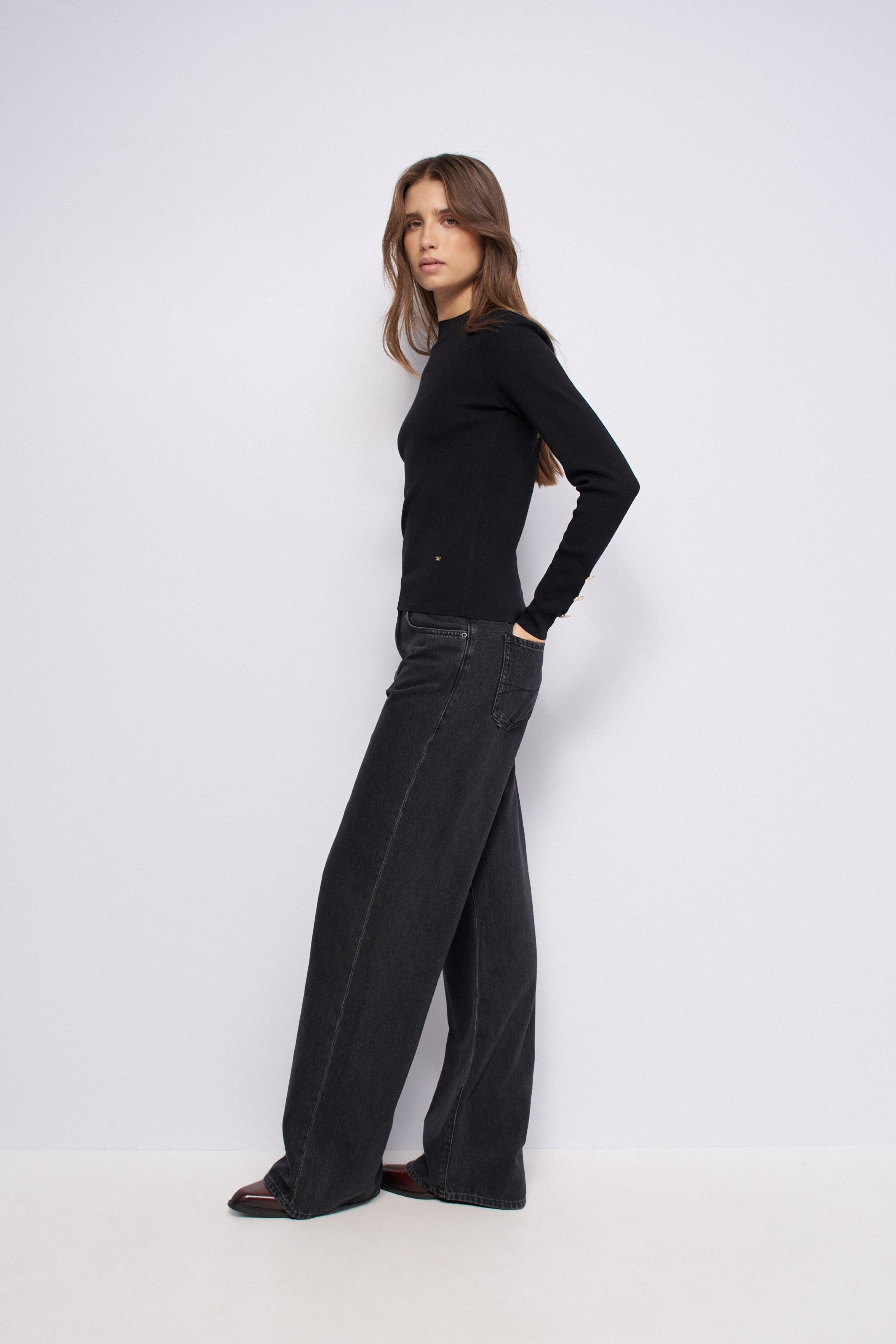 ROLL-NECK KNITTED JUMPER