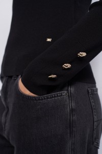 CAMISOLA DE MALHA DE GOLA ALTA