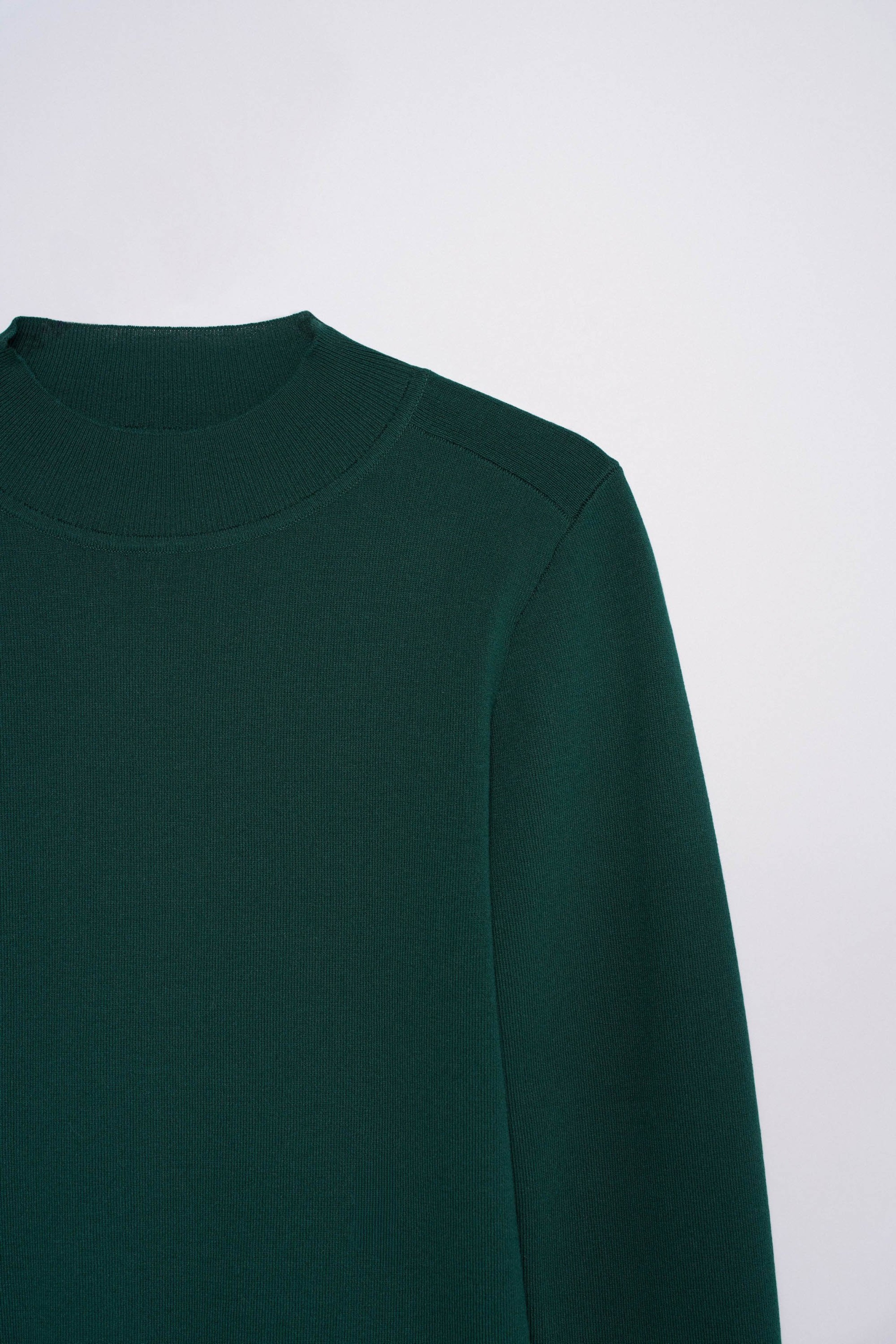 ROLL-NECK KNITTED JUMPER