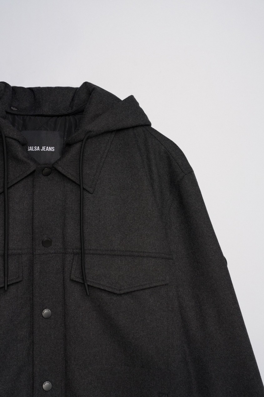 JACKE MIT WOLLE