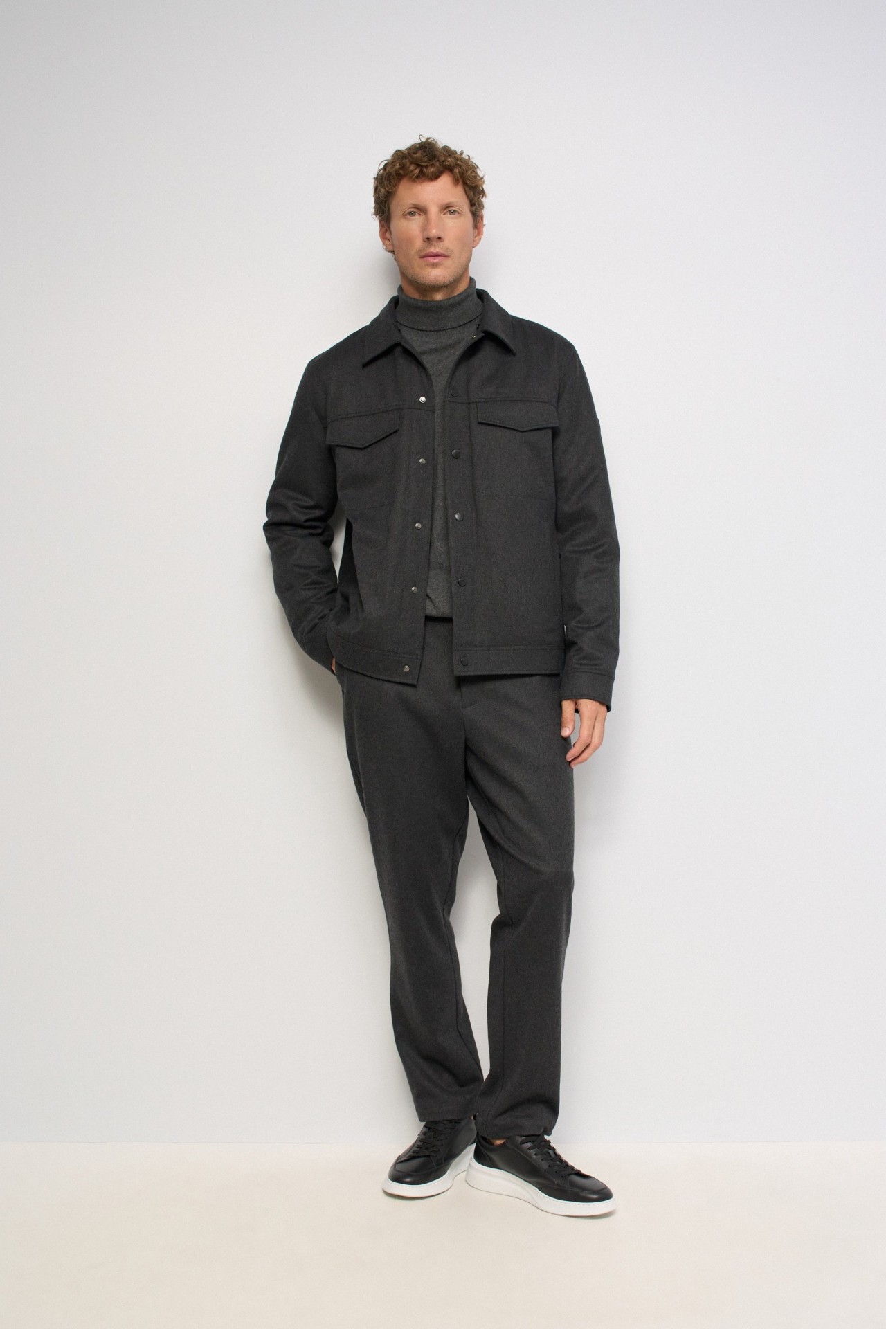CHINO TROUSERS IN FABRIC