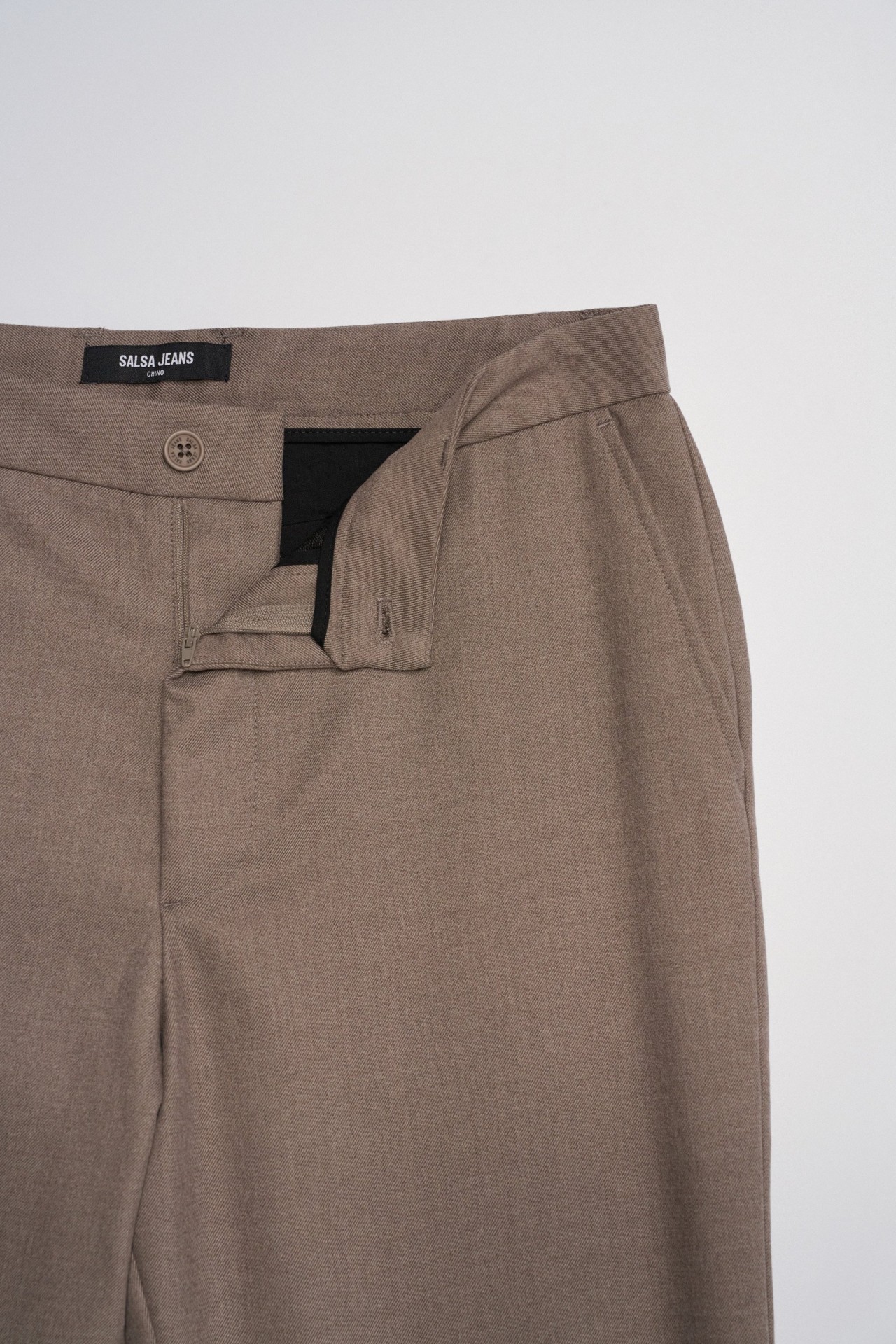 CHINO TROUSERS IN FABRIC