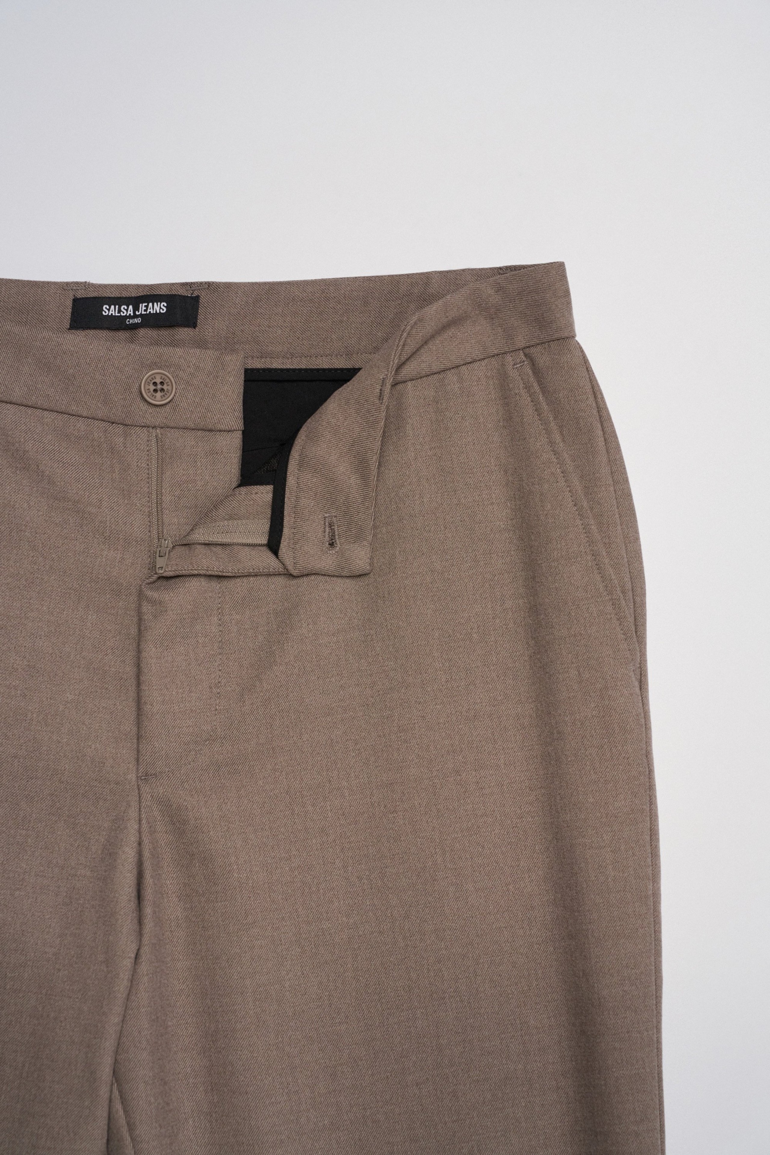 CHINO TROUSERS IN FABRIC
