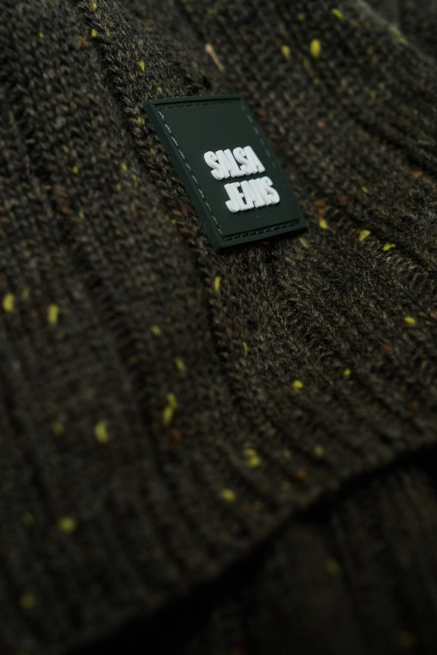 WOOL-BLEND SCARF
