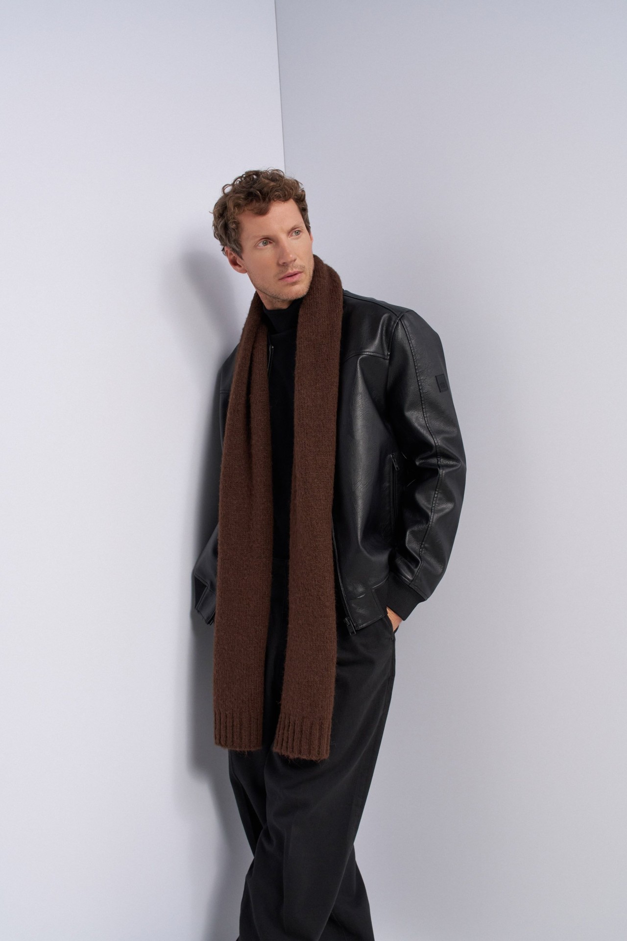 WOOL-BLEND SCARF