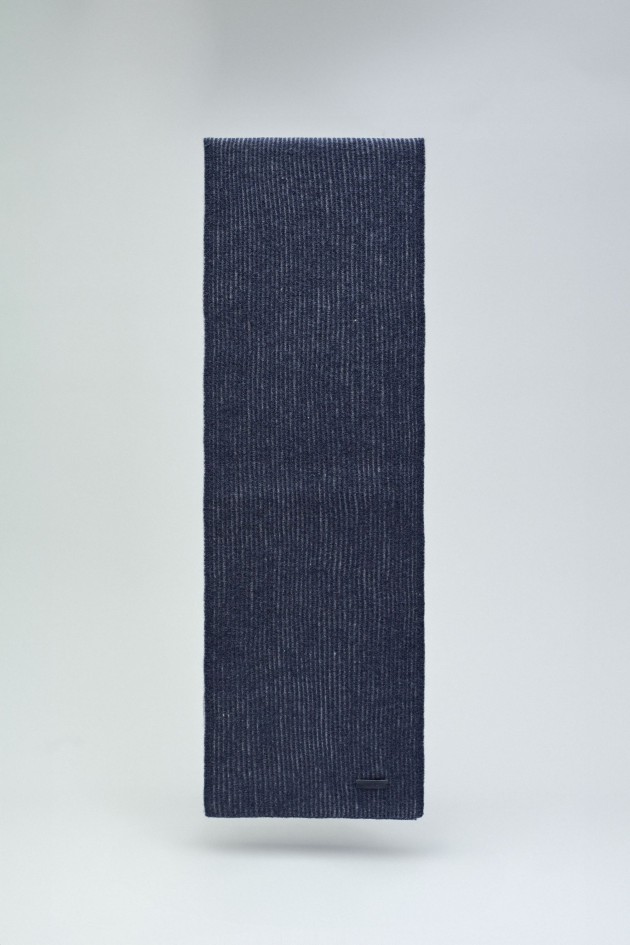 SCARF KNITTED