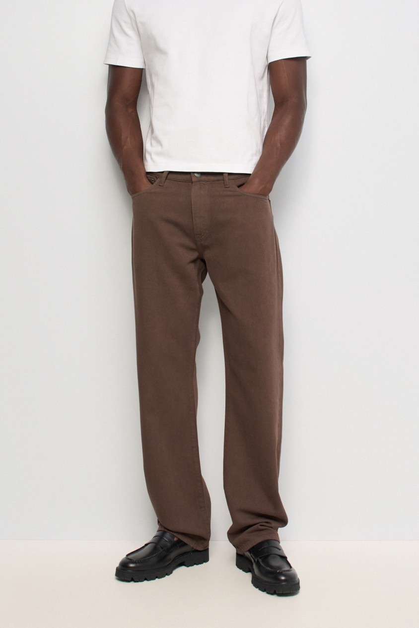STRAIGHT FIT JEANS