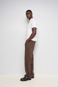 STRAIGHT FIT JEANS