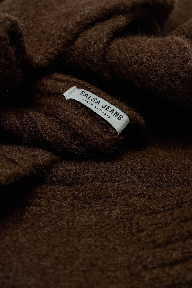 WOOL-BLEND SCARF