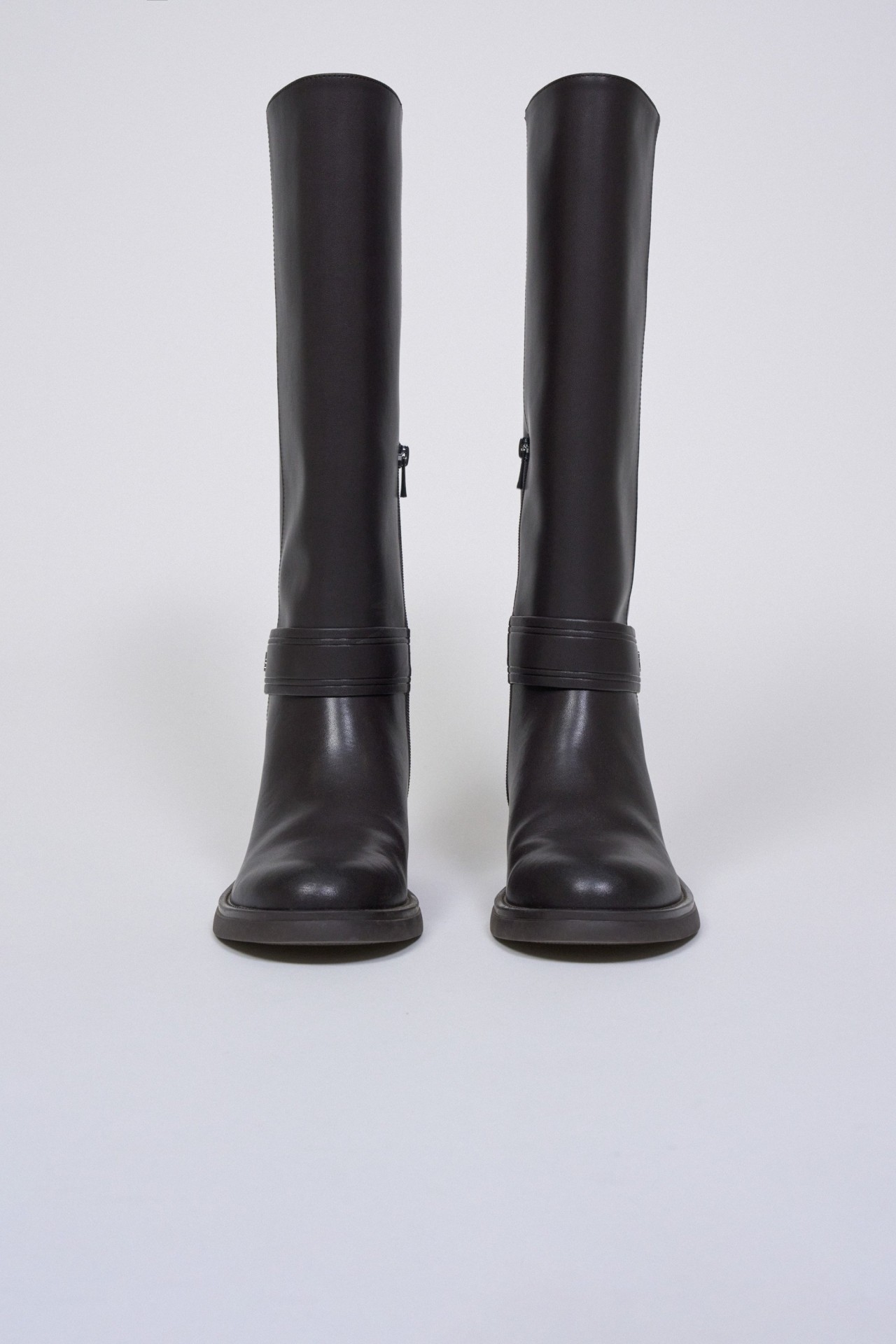 LEATHER KNEE-HIGH BOOTS