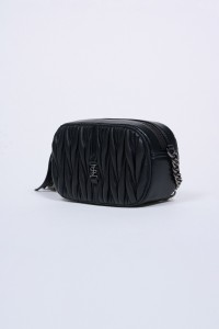GESTEPPTE TASCHE IN LEDEROPTIK