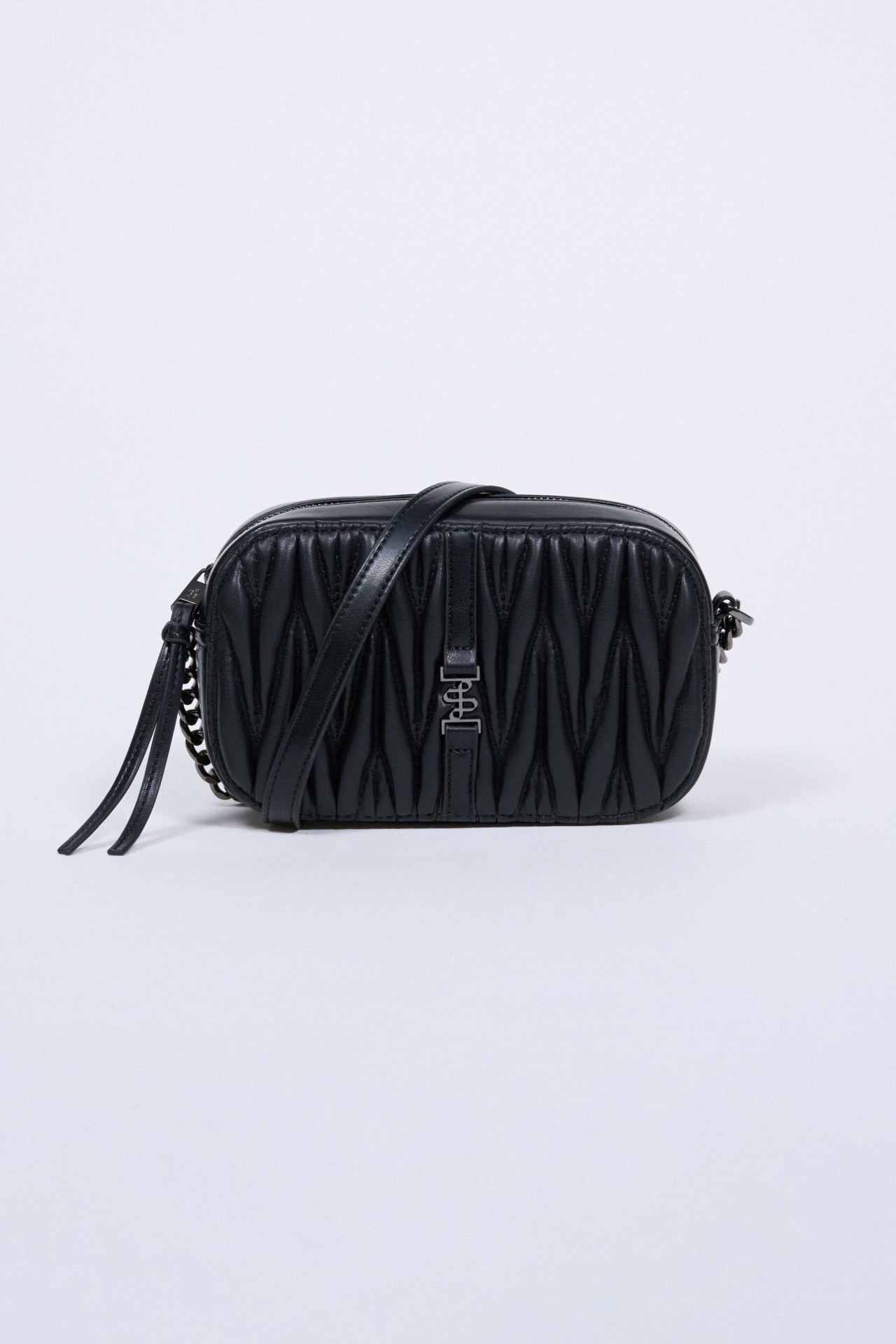 GESTEPPTE TASCHE IN LEDEROPTIK