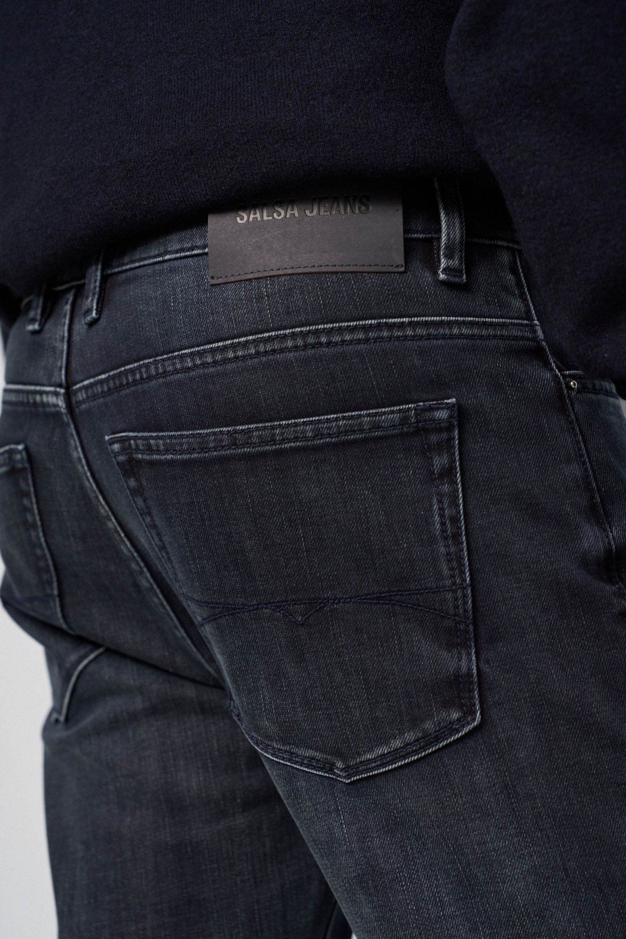 SLIM FIT JEANS WITH WOOL
