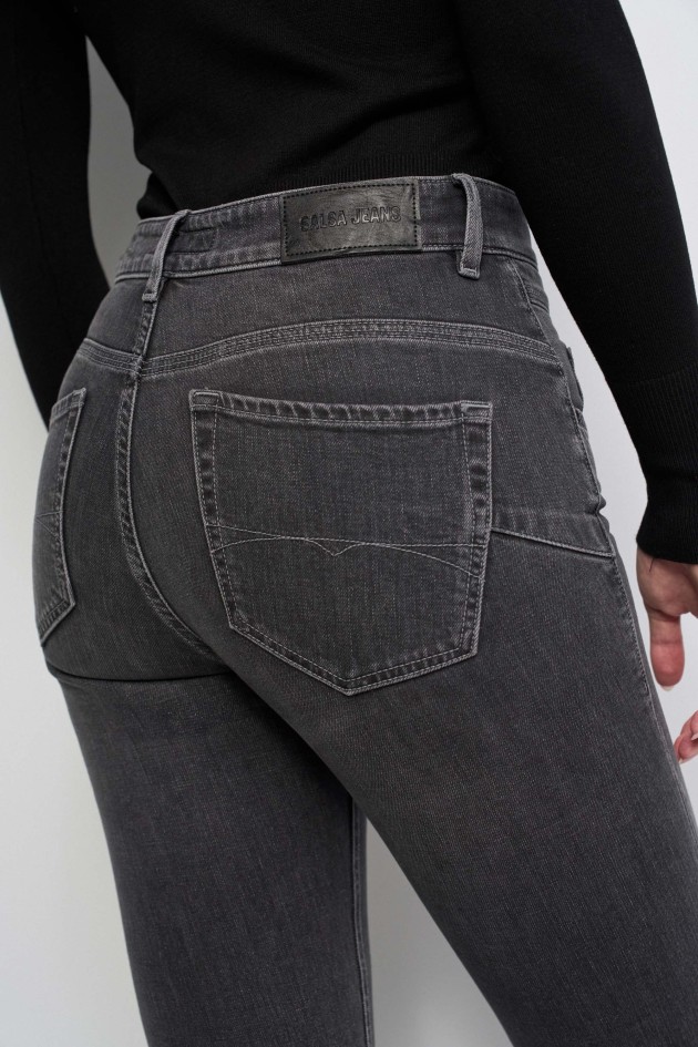 FAITH PUSH IN CROPPED SLIM JEANS