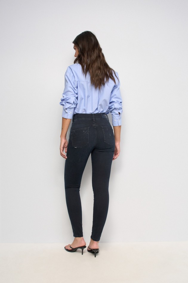 JEAN SECRET PUSH IN SKINNY