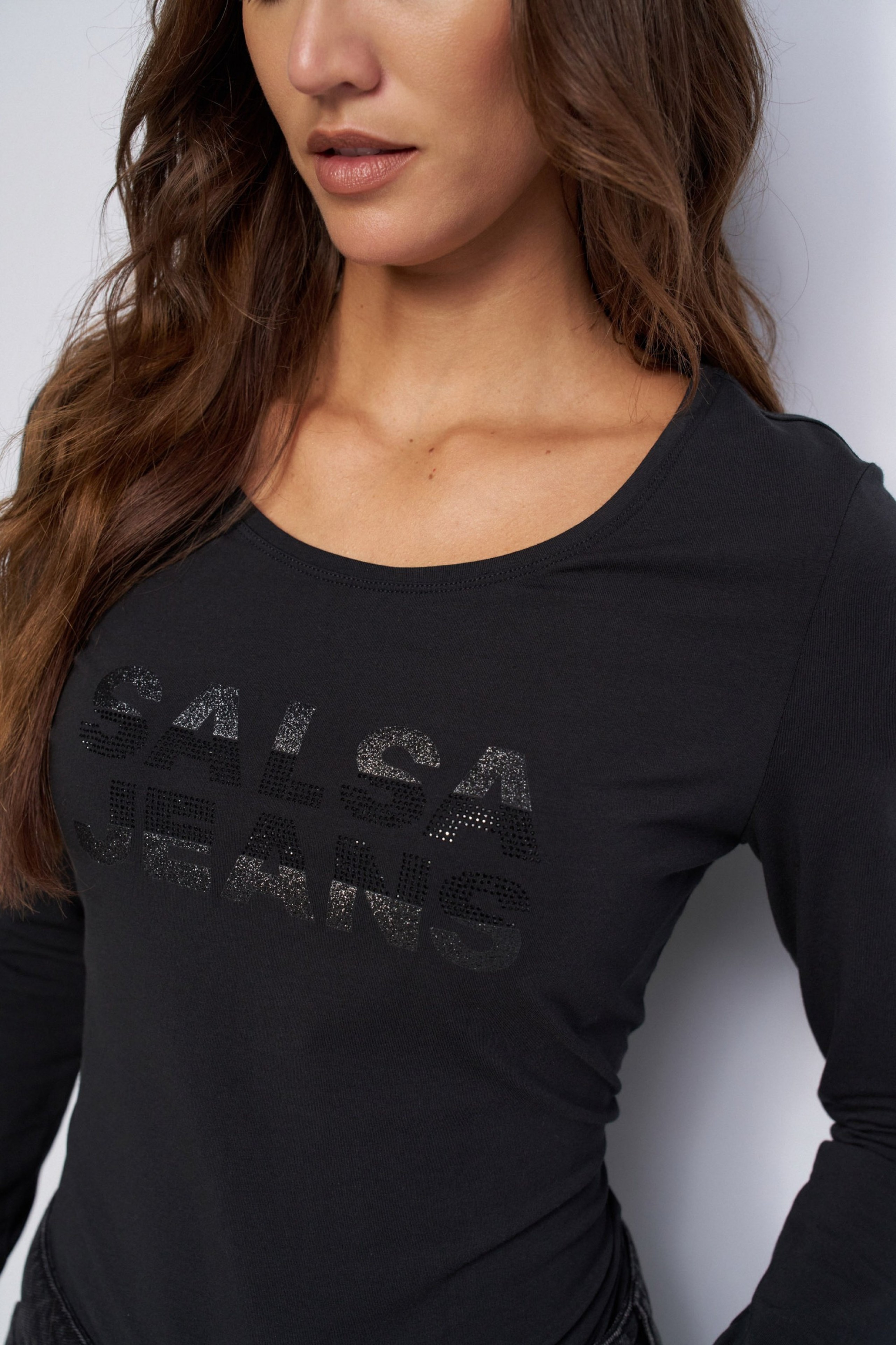 PULLOVER MIT BRANDING