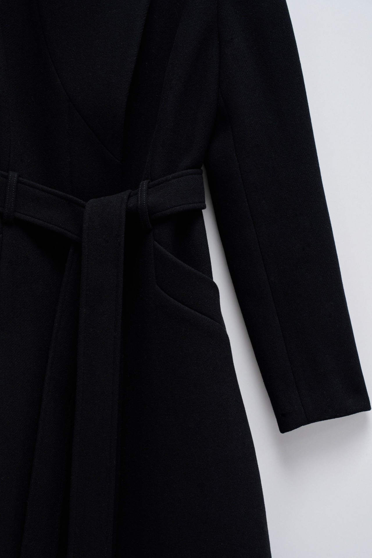 LONG GRACE WOOLLEN COAT WITH BELT