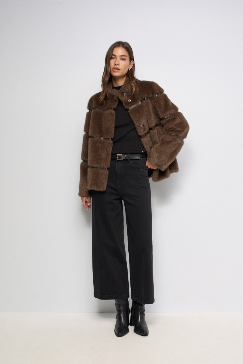 FUR COAT