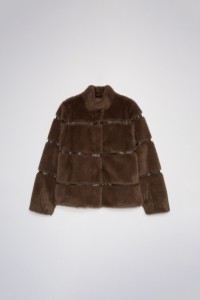 FUR COAT