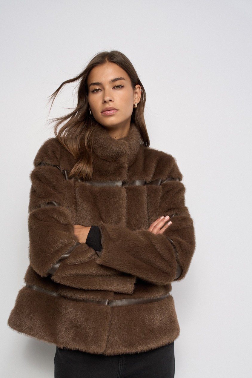 FUR COAT