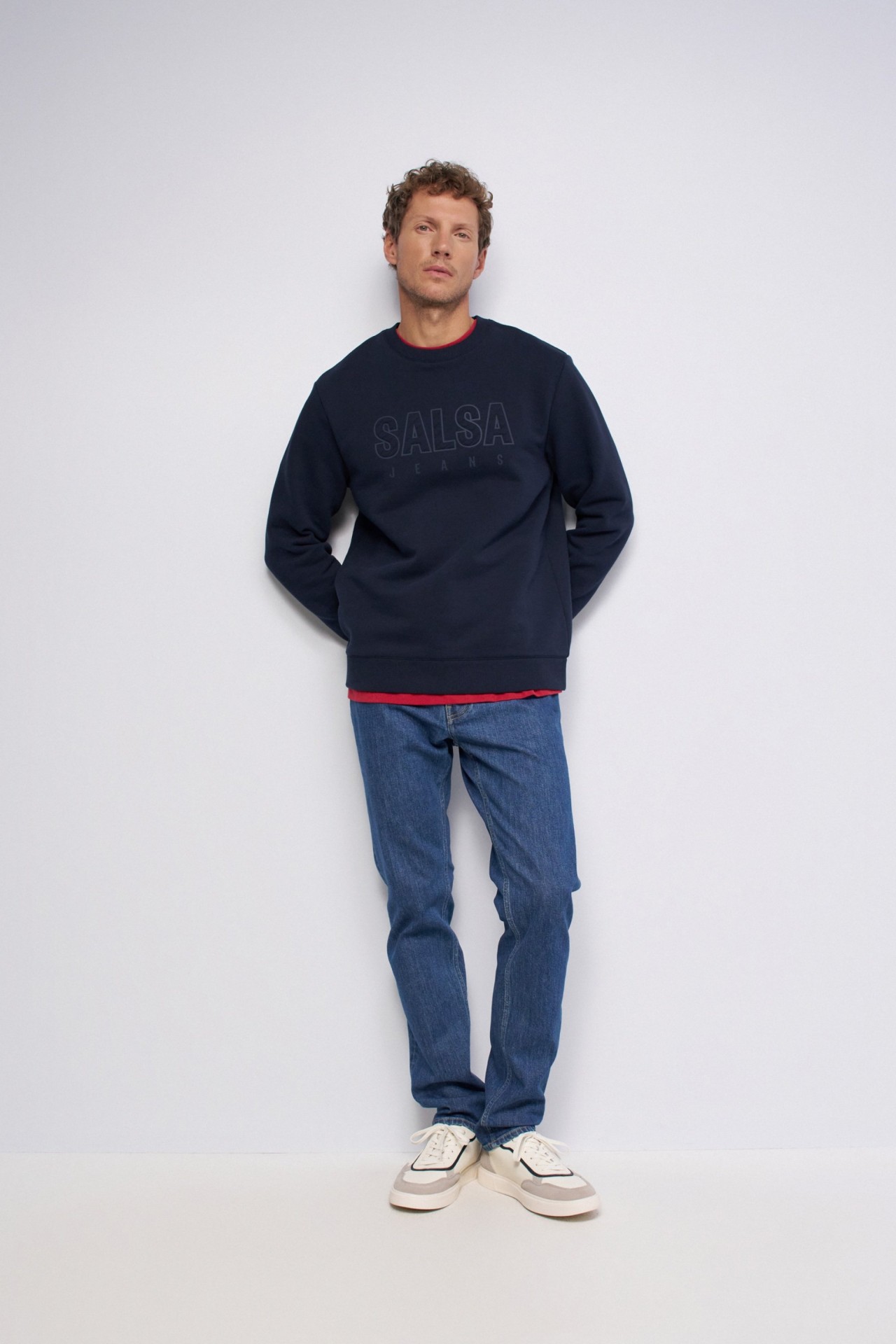 SWEATSHIRT WITH BRANDING