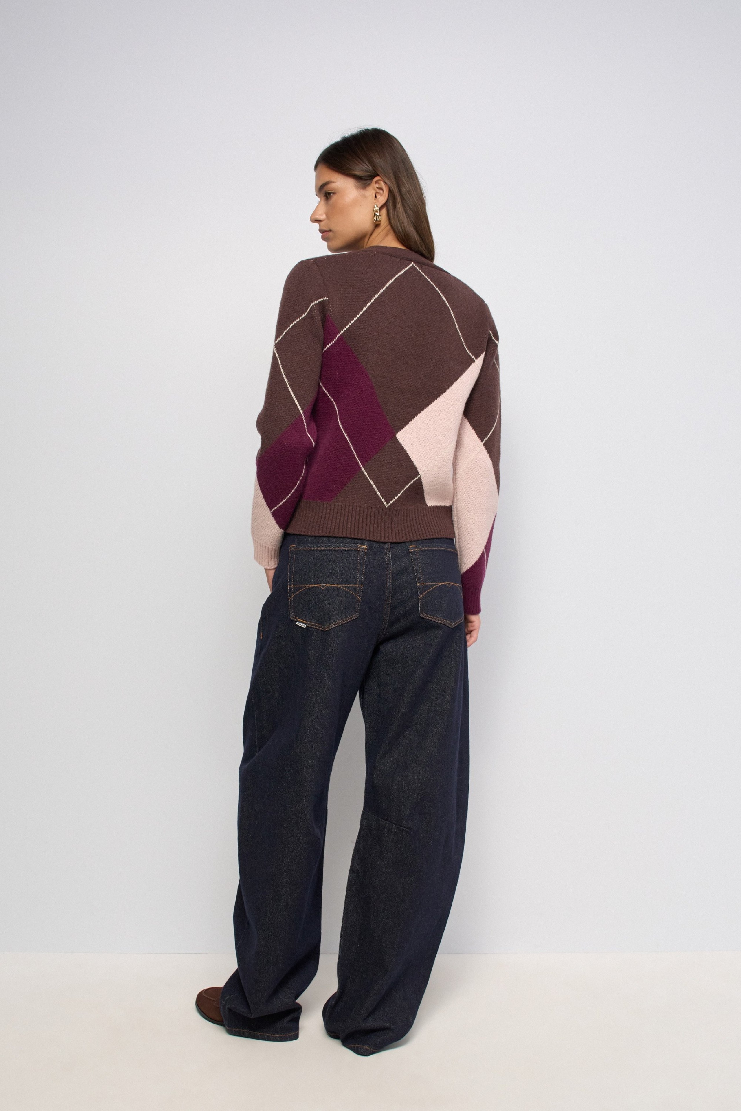 CARDIGAN MIT GEOMETRISCHEM MUSTER