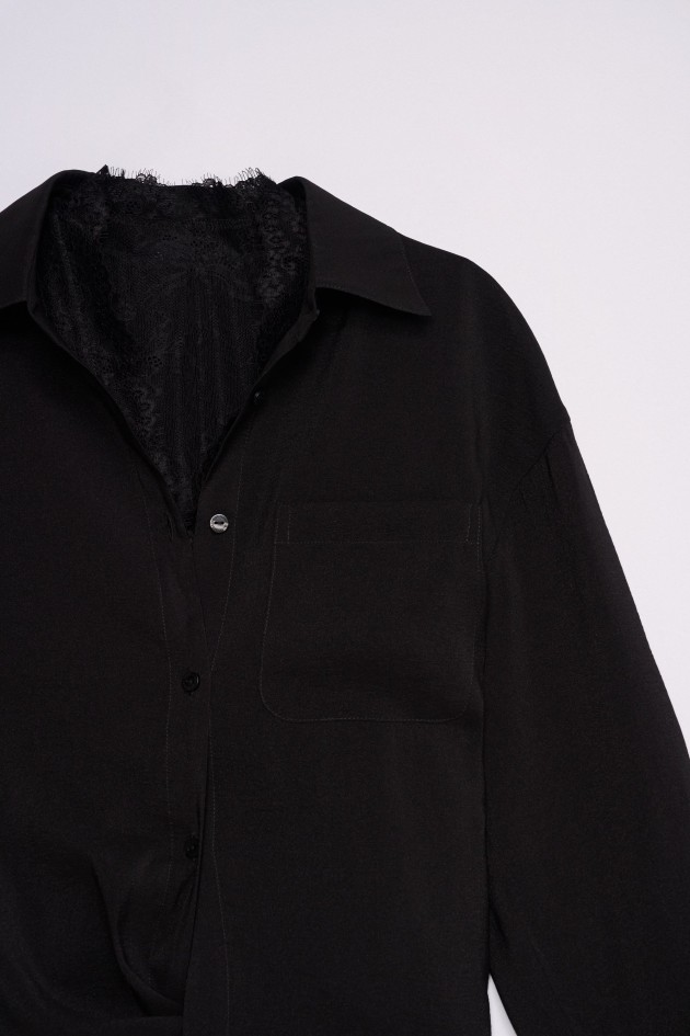 BLUSA CON ENCAJE