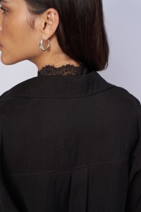 LACE BLOUSE