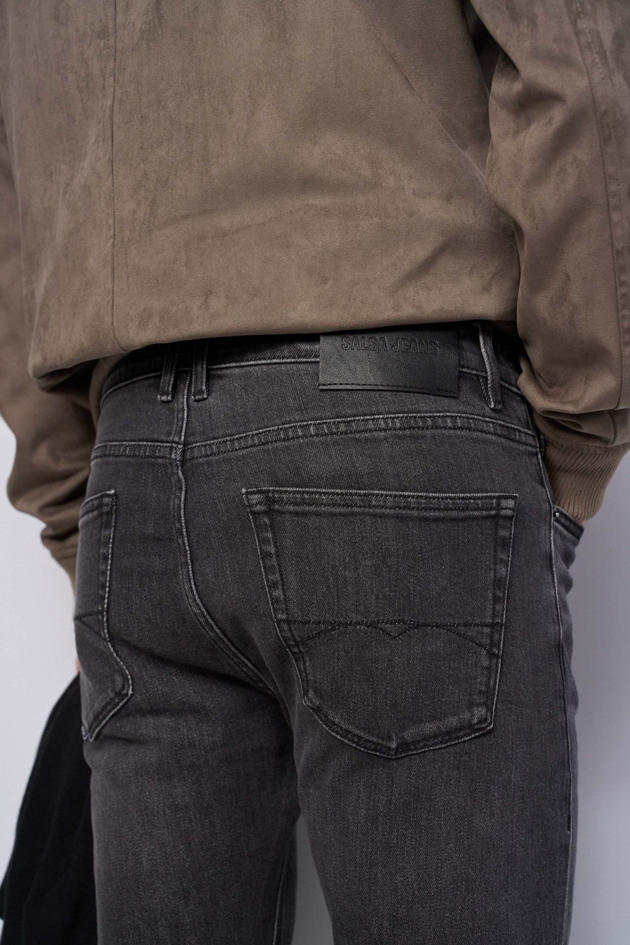 SKINNY FIT JEANS