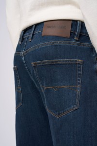 VAQUEROS STRAIGHT FIT