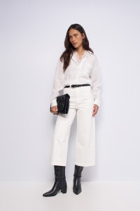 BLUSA CON ENCAJE